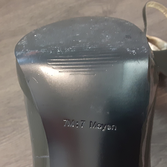 GUESS Womens Retro High Heels Size 7 - Picture 9 of 11